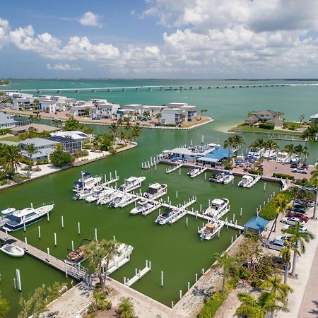 Grandma Dot'S House- Marina Villa With Pool And Bikes Sanibel Exterior photo
