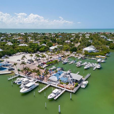 Grandma Dot'S House- Marina Villa With Pool And Bikes Sanibel Exterior photo